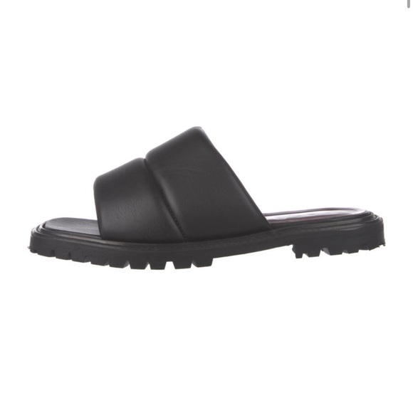 STAUD Shoes - Staud Black Leather Slides
Women's Size: 11 IT41